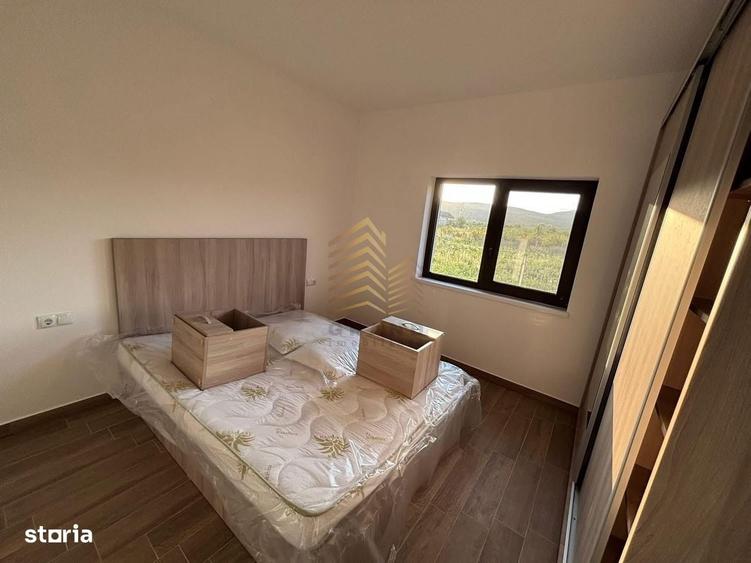 Casă cu 4 camere în Ciupercenii Noi
