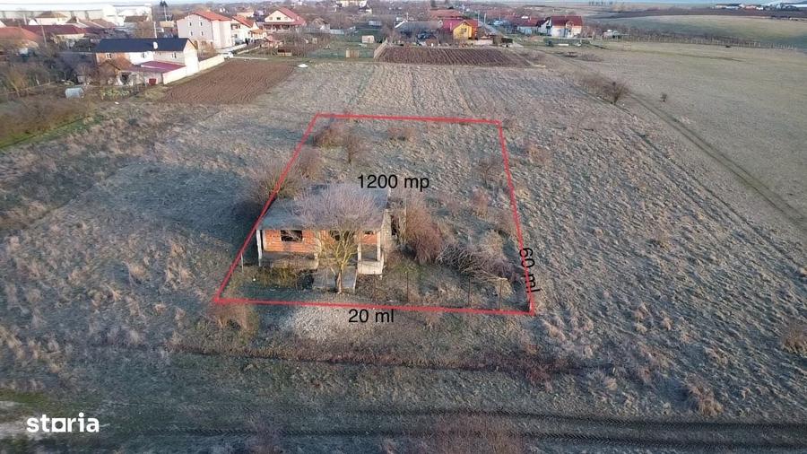 Casă cu 2 camere în Aluniș