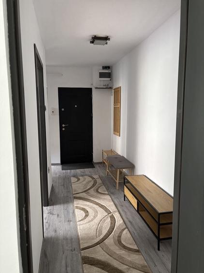 Apartament cu 2 camere decomandat în Precista