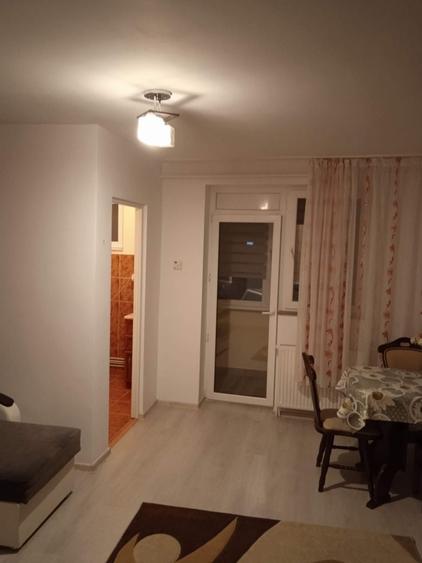 Garsonieră decomandată în Exterior Vest