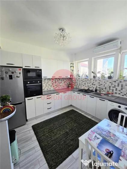 Apartament cu 2 camere decomandat în Central
