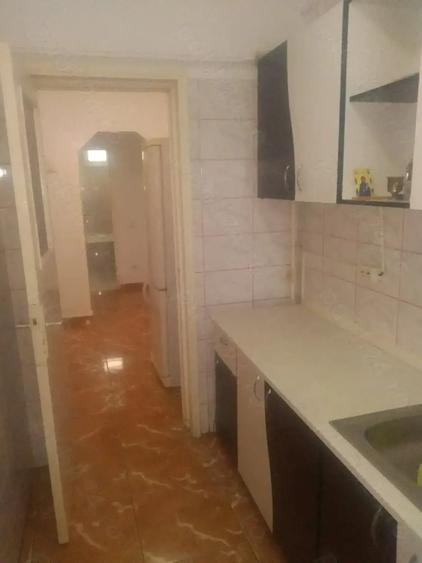 Apartament cu 3 camere decomandat în Dărmănești