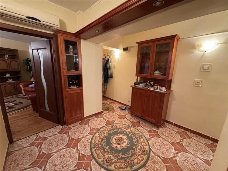Apartament cu 2 camere decomandat, mobilat în Brăilei