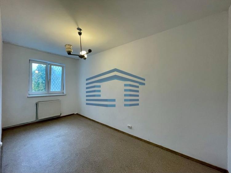 Apartament cu 3 camere decomandat în Bartolomeu