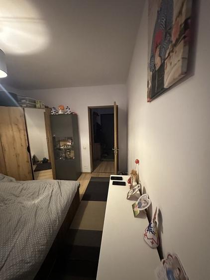 Apartament cu 2 camere semidecomandat în Florești
