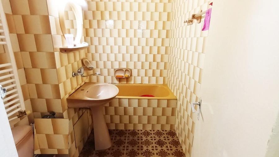 Apartament cu 3 camere decomandat în Zorilor