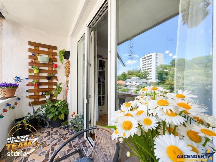 Apartament cu 3 camere decomandat, mobilat în Simeria