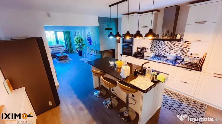 Casă cu 6 camere cu Teren 10100 Mp în Traian