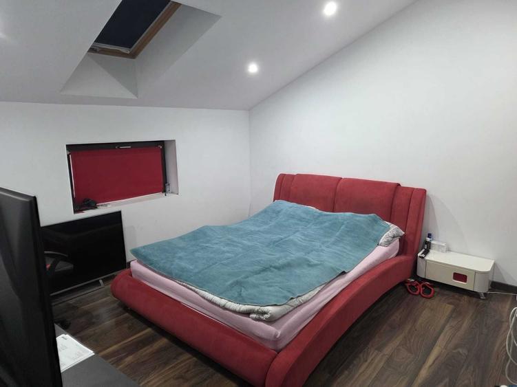 Casă cu 4 camere cu Teren 1171 Mp în Vest