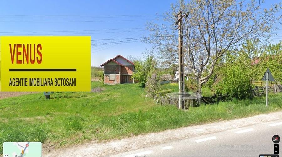 Casă individuală cu 5 camere cu Teren 1588 Mp în Periferie