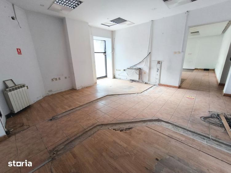 Spațiu comercial, de 146 mp, în Capitol