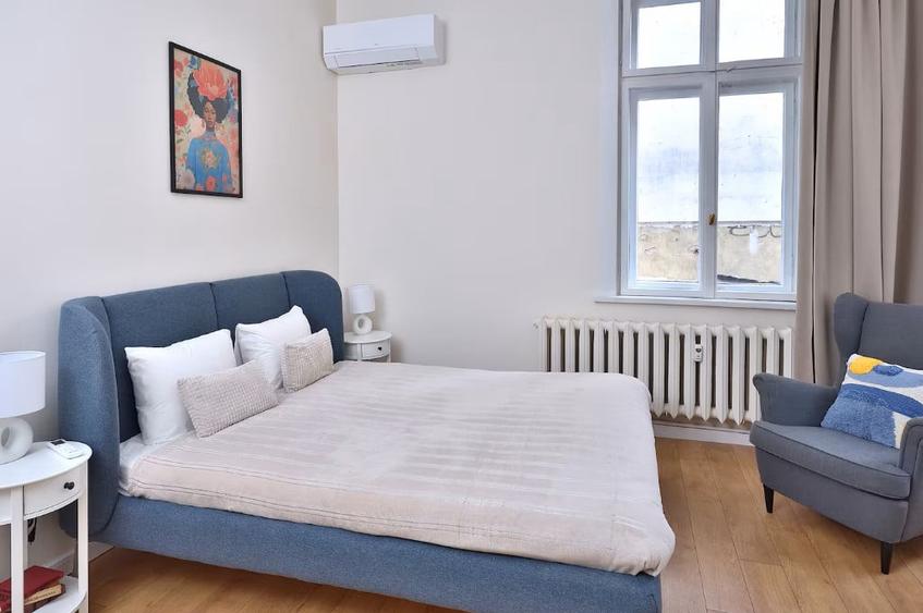 Apartament cu 3 camere decomandat în Drumul Taberei