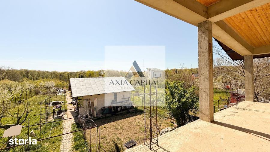 Casă cu 5 camere cu Teren 1592 Mp în Periș
