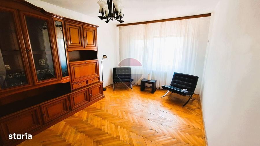 Apartament cu 2 camere decomandat în Văcăresti