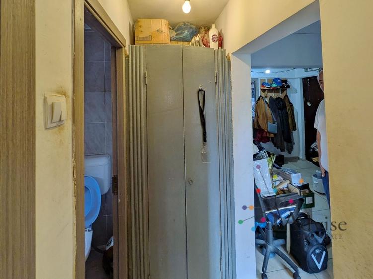Apartament cu 4 camere decomandat în Dârste