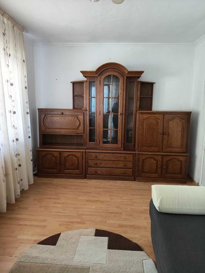 Garsonieră decomandată în Exterior Vest