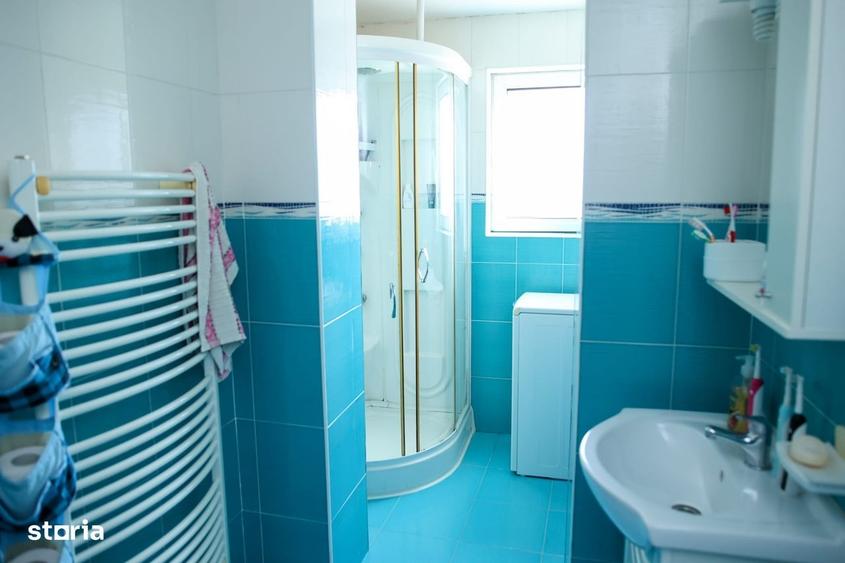 Apartament cu 4 camere semidecomandat în Central