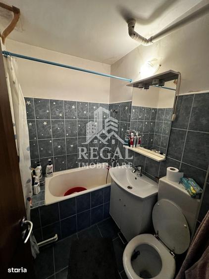 Apartament 2 camere de vanzare zona Micro 6, str. Batiz - 8