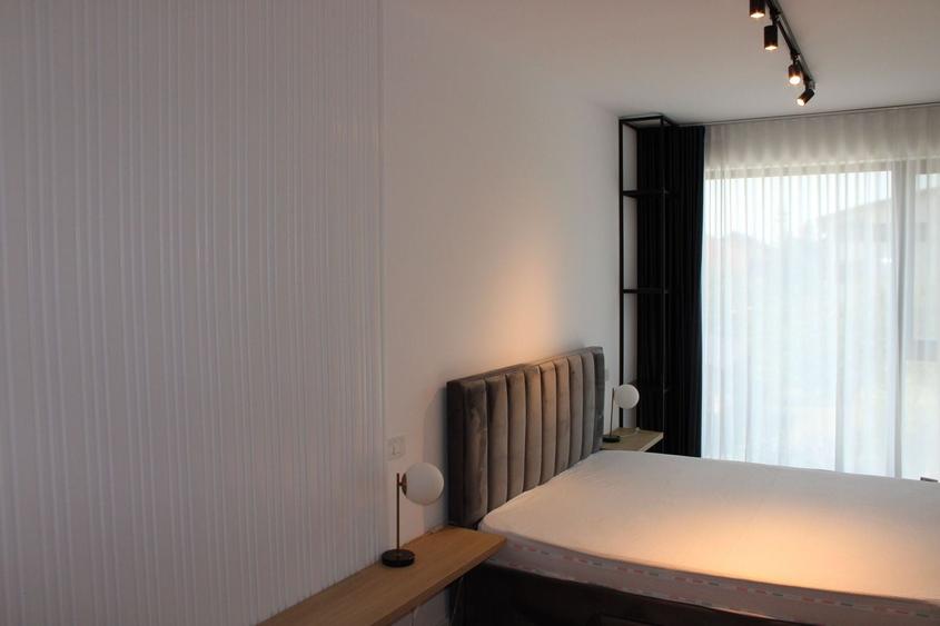 Apartament cu 4 camere semidecomandat în Iancu Nicolae