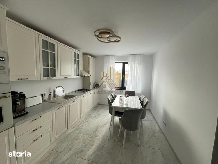 Casă cu 4 camere cu Teren 440 Mp în Central
