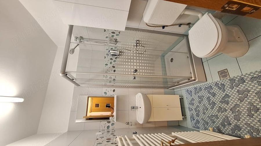 Apartament cu 4 camere decomandat în Complex Studențesc