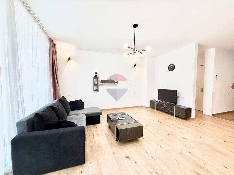 Apartament cu 2 camere semidecomandat, mobilat în Floreasca
