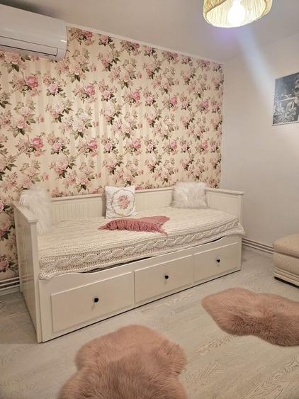 Apartament cu 3 camere decomandat, mobilat în Gorjului