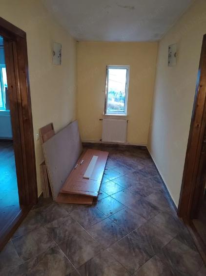 Casă cu 5 camere cu Teren 300 Mp în Nord