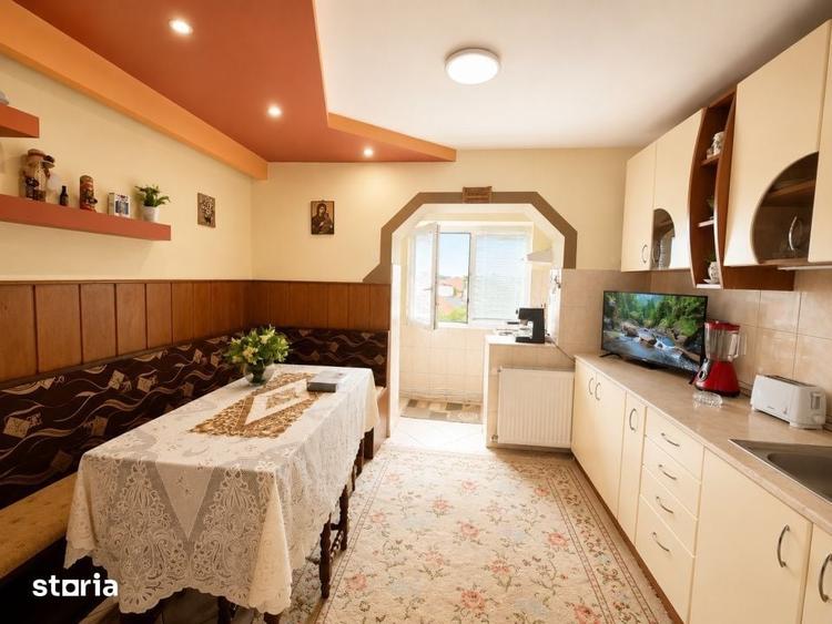 Apartament cu 2 camere decomandat în Micro 17