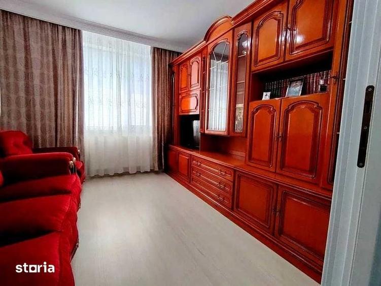 Apartament 3 camere decomandat etaj:2/4 ,central - 8