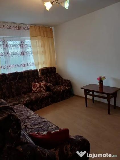 Apartament cu 2 camere nedecomandat în Central