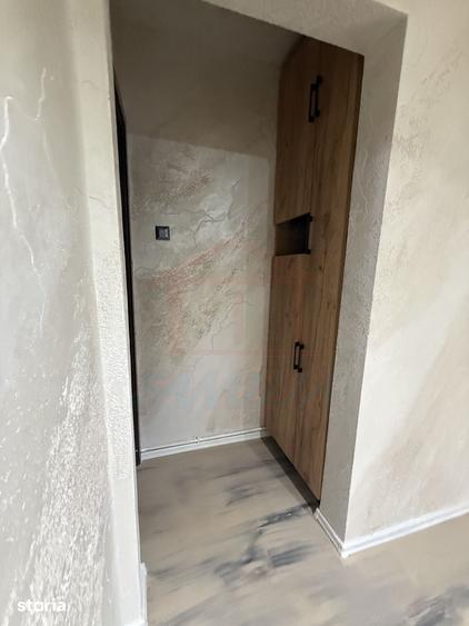 Apartament cu 3 camere decomandat în Port