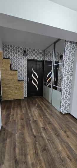 Apartament cu 3 camere decomandat, mobilat în Km 5