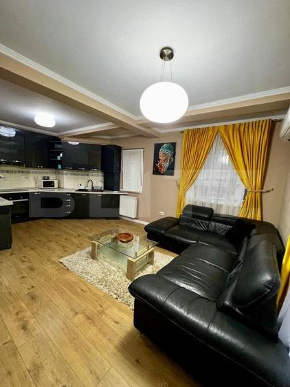 Penthouse cu 3 camere semidecomandat, mobilat în Florești