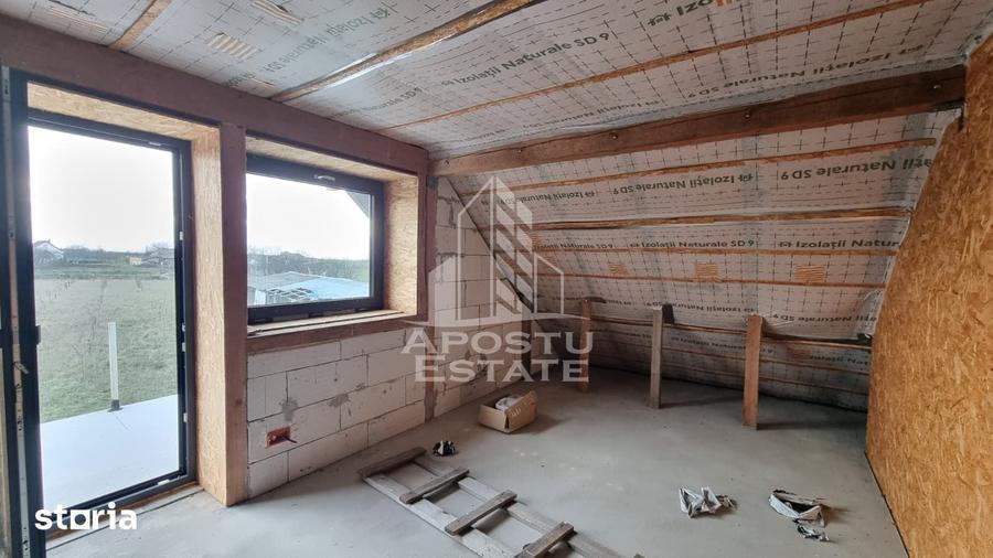 Casă cu 4 camere cu Teren 4414 Mp în Orțișoara