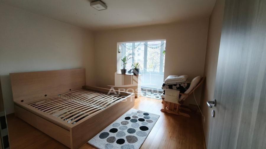 Apartament cu 4 camere decomandat, mobilat în Steaua