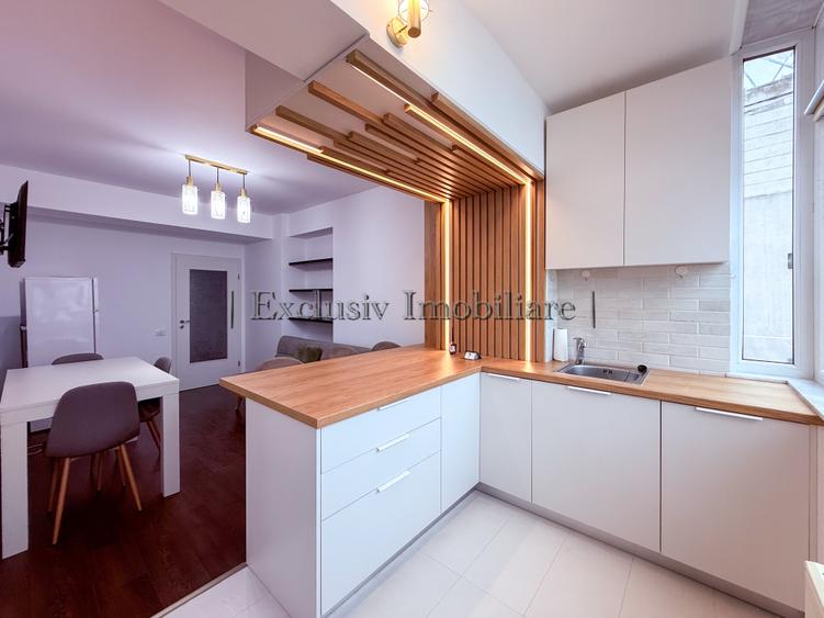 Apartament cu 3 camere decomandat, mobilat în Ultracentral