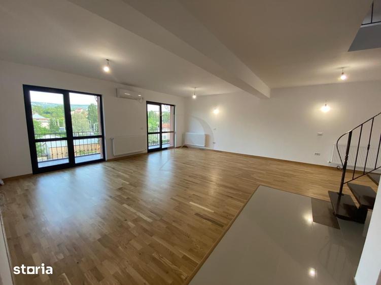 Apartament cu 3 camere în Bucium