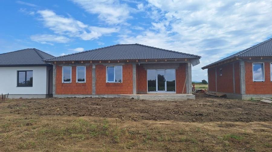 Casă cu 3 camere în Central