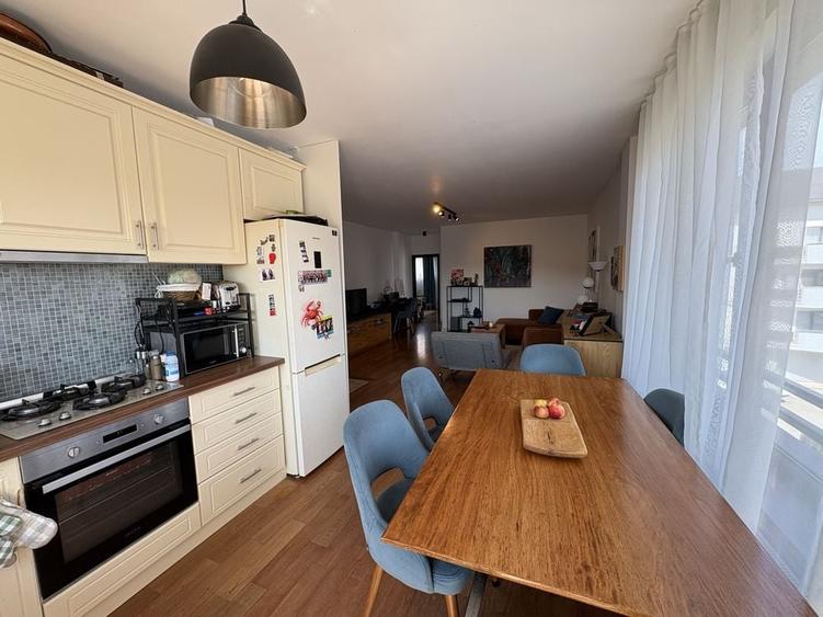 Apartament cu 3 camere decomandat în Bună Ziua