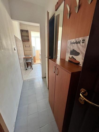 Garsonieră decomandată, mobilată în Complex Studențesc