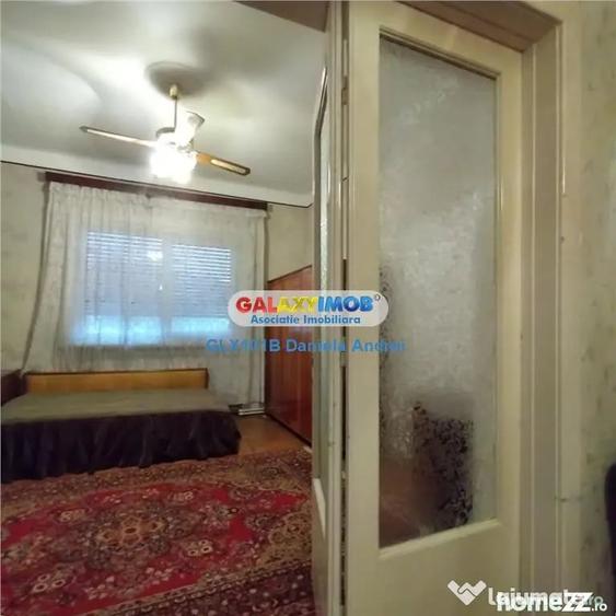 Apartament cu 4 camere semidecomandat în Calea Plevnei