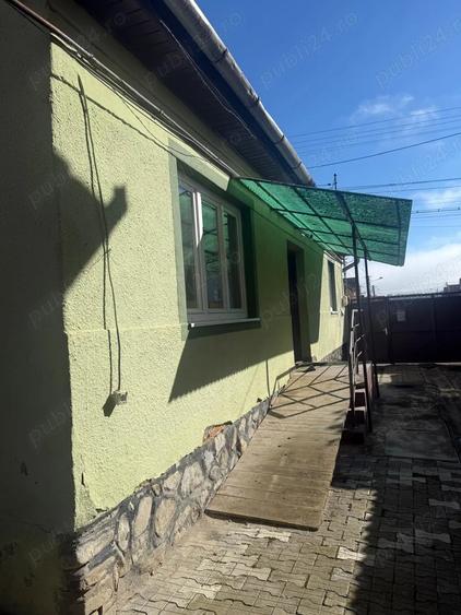 Casă cu 4 camere cu Teren 500 Mp în Turnișor