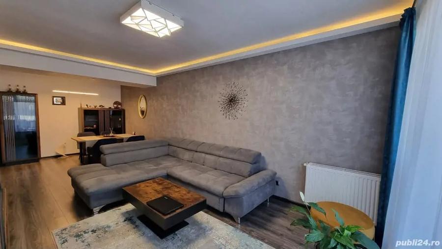 Apartament cu 2 camere decomandat în 13 Decembrie