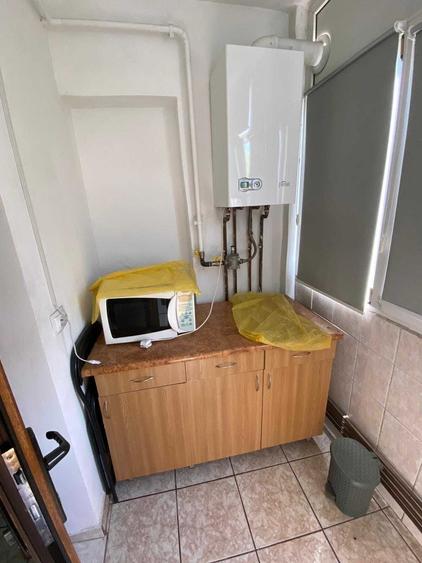Apartament cu 2 camere decomandat în 1 Mai