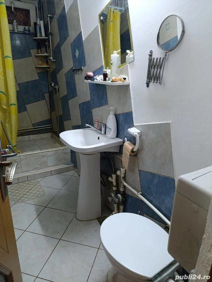 Garsonieră decomandată în Titan