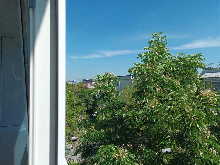 Apartament cu 2 camere decomandat în Tei