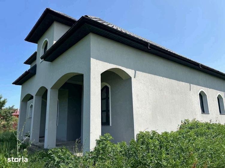 Casă cu 4 camere în Central