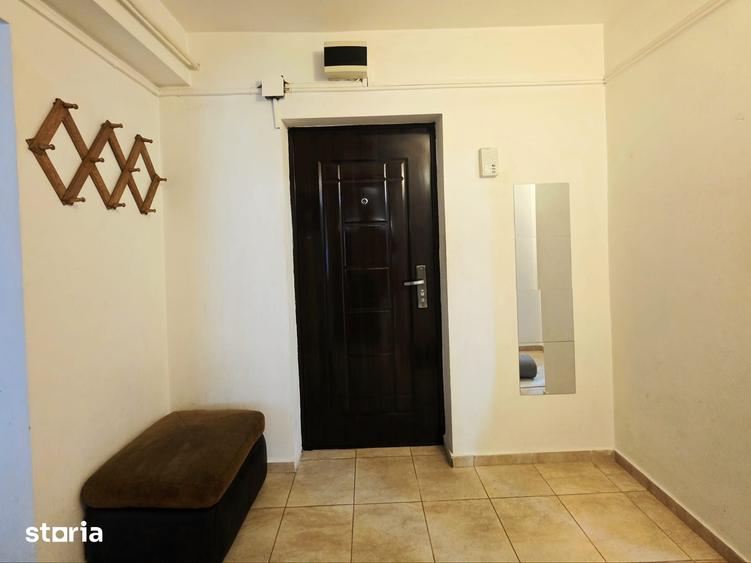 Apartament cu 2 camere decomandat în Nicolina