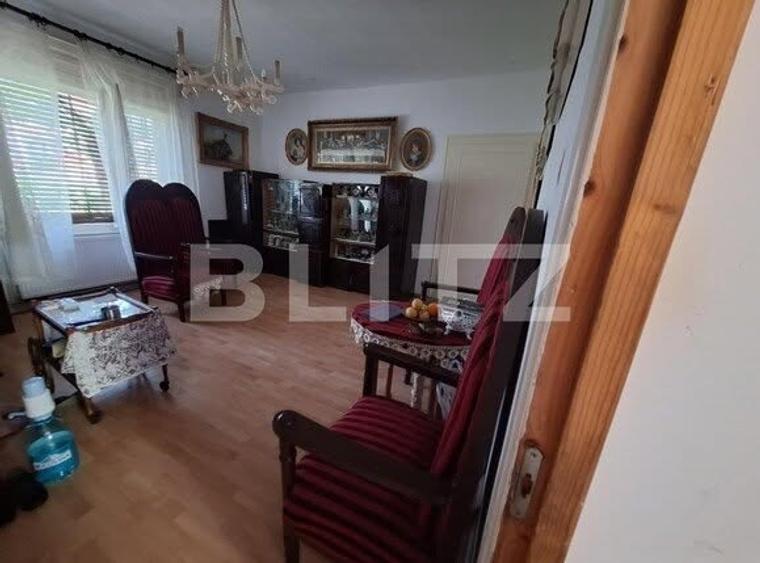 Apartament cu 4 camere semidecomandat în Bucovina